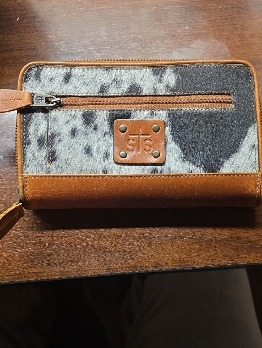 STS Ranchwear Brown Leather Wallet with Black-and-White Haircalf Panel - Picture 3 of 12